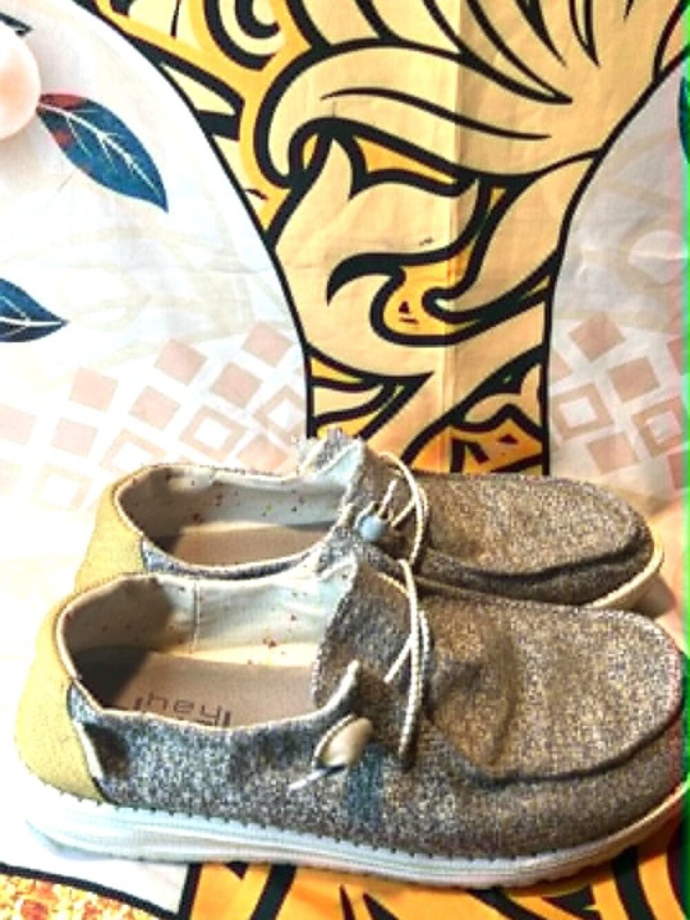 Hey Dude Wendy Women’s Size 9 • Light Gray Slip‑On Comfort Shoes - Picture 3 of 7